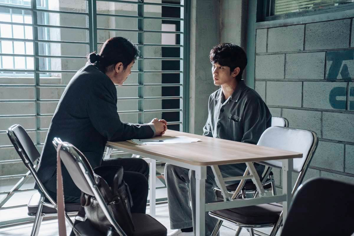 犯罪ドラマ初挑戦のキム・スヒョン熱演、『ある日～真実のベール』場面写真公開