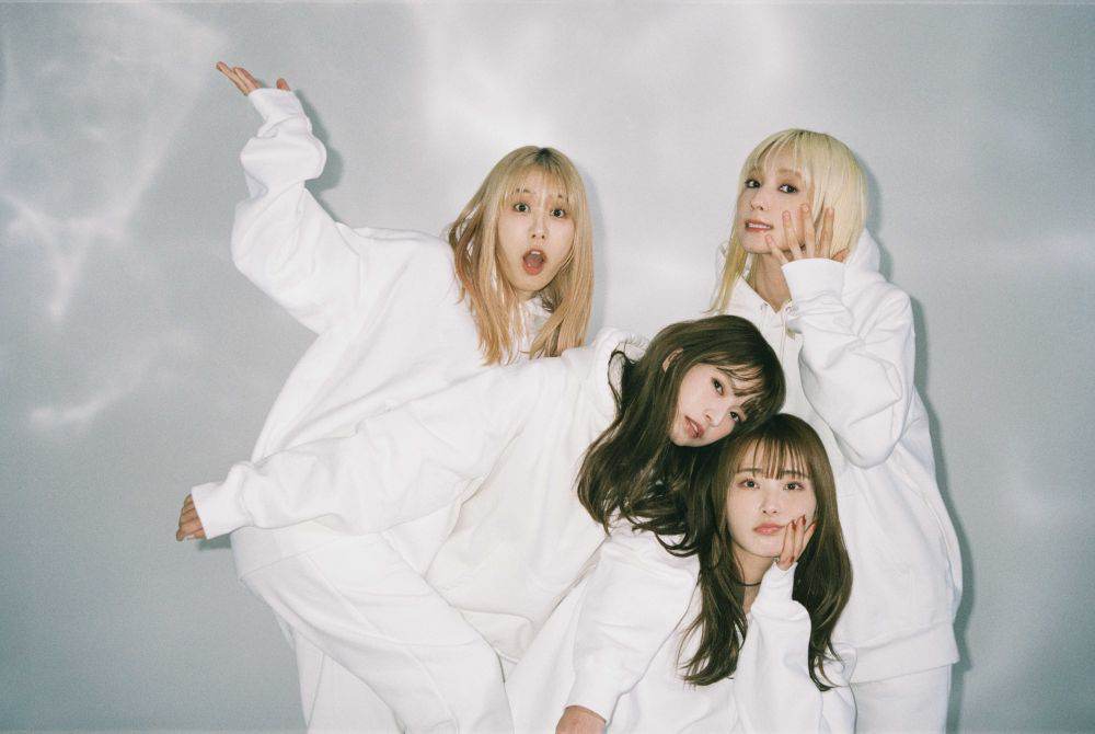 SCANDAL、10th Album「MIRROR」特典DVD＆グッズの詳細を公開