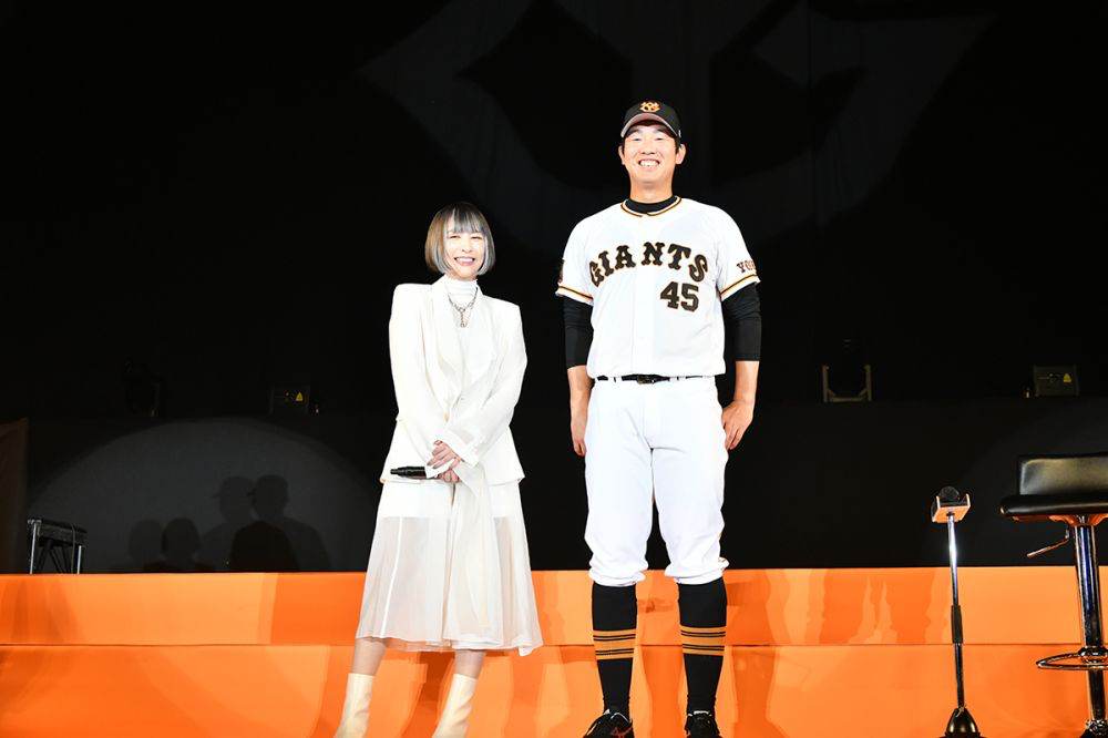 藍井エイル「読売巨人軍2021シーズン感謝祭in国技館」にサプライズ登場