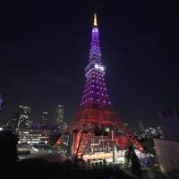 東京タワーが乃木坂46仕様でライトアップ「感無量です！」