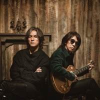 B’z、書き下ろしの新曲が映画『嘘喰い』主題歌に決定「斑目貘のポジティブな姿勢を表現」