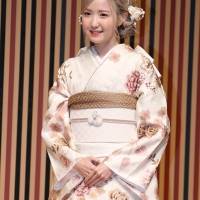 本田仁美『AKB48 2022年新成人メンバー 成人式記念撮影会』