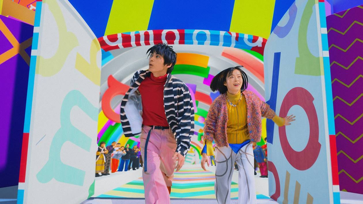 森七菜＆神尾楓珠、シンクロダンス挑戦　YOASOBI「三原色」バックに
