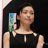 『牛首村』完成披露試写会