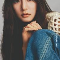 新木優子 オフィシャルカレンダー2022