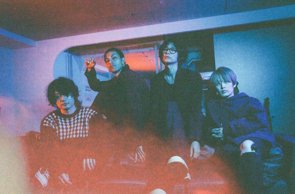 [Alexandros]、ニューシングルジャケ写と初回盤スリーブ画像公開