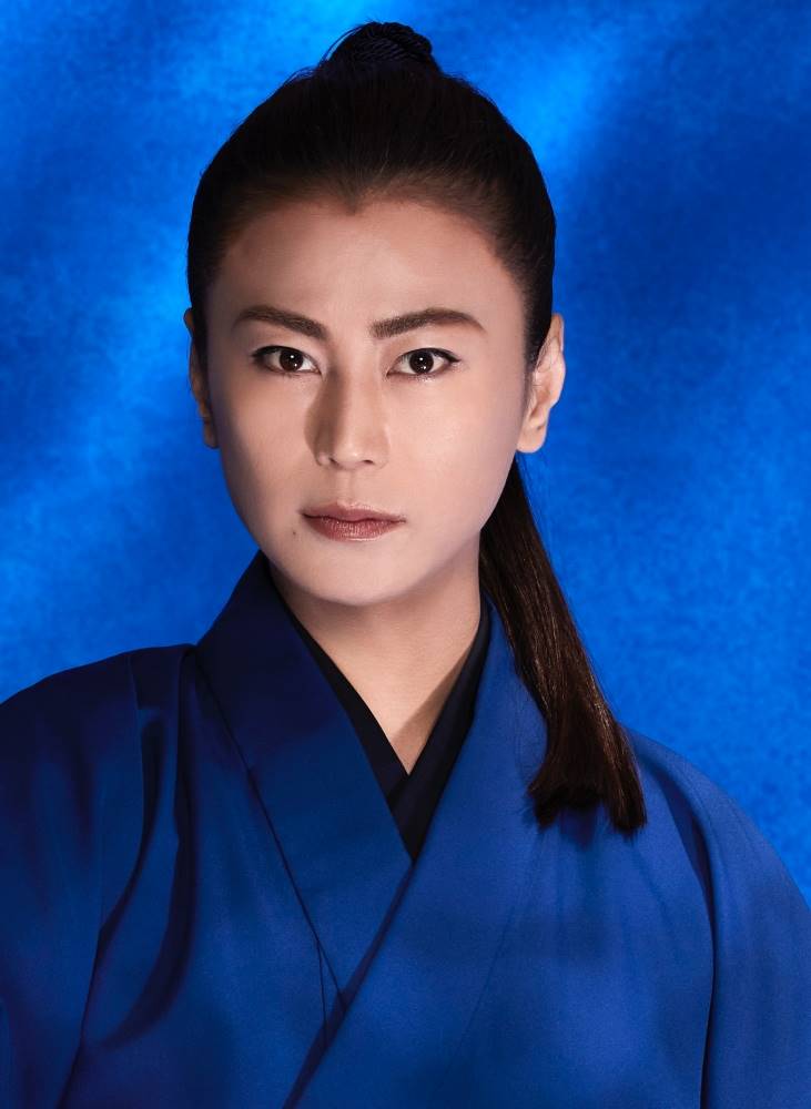 氷川きよし｢群青の弦」MV公開「明るい希望を感じていただけたら」