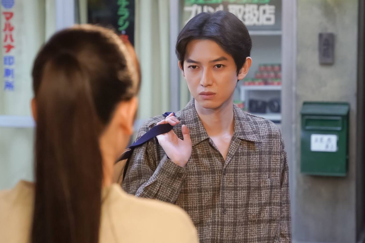 本郷奏多『カムカム』“無愛想な男”で初登場、舌打ちが反響「最高！」