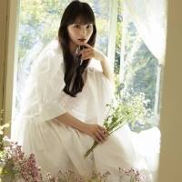 川口ゆりな、カレンダー「渾身の一冊」