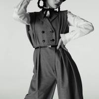 川口ゆりな、カレンダー「渾身の一冊」