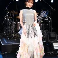 鈴木愛理「感謝の気持ちを音楽と言葉で」3rdアルバム『26/27』リリース