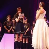 乃木坂46新内眞衣、卒業セレモニー開催