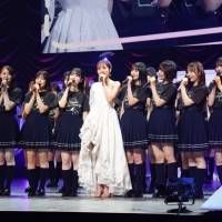 乃木坂46新内眞衣、卒業セレモニー開催