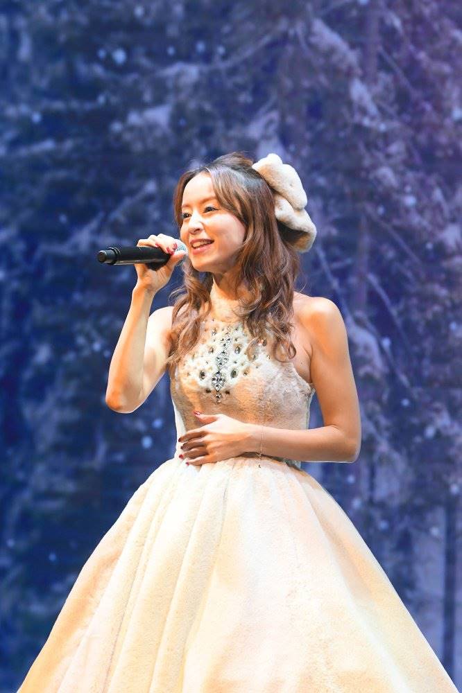 鈴木亜美、40歳バースデーライブを開催「何度も泣いてしまいました」