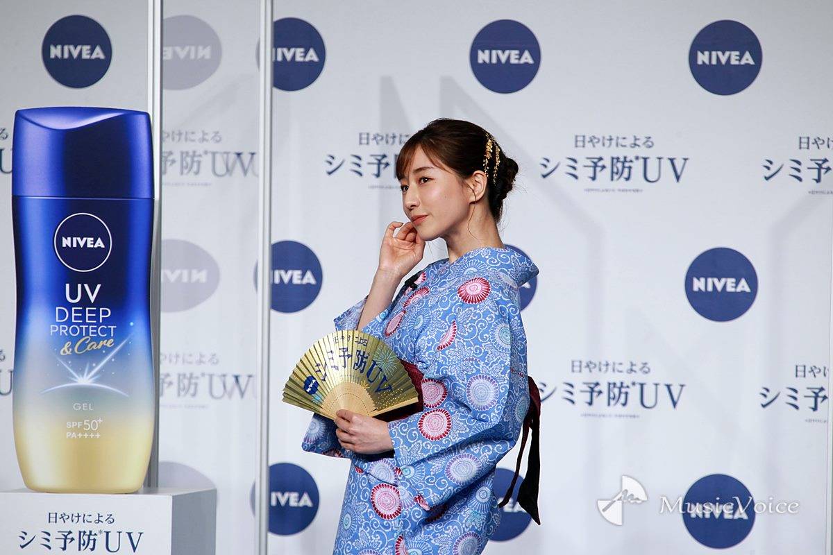 田中みな実、ガンバレルーヤも驚く美しいうなじ「ボコって」
