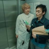 草なぎ剛、香取慎吾の自由な演技に笑い堪える　ＣＭで共演