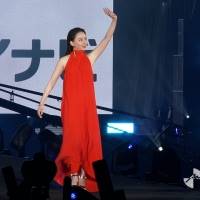山本舞香「マイナビ TGC 2022 S/S」