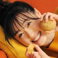 福原遥、顔を寄せ「ギュ～ッと」　可愛い表情３連発