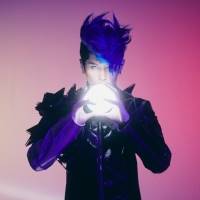 MIYAVI、ニューシングル「Strike It Out」ジャケ写真＆アー写公開