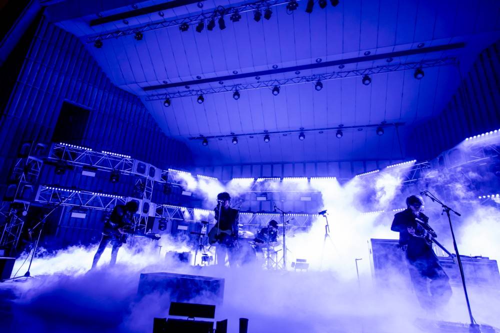 神サイ「僕らの音楽で愛と平和を」野音で響かせた未来への想い