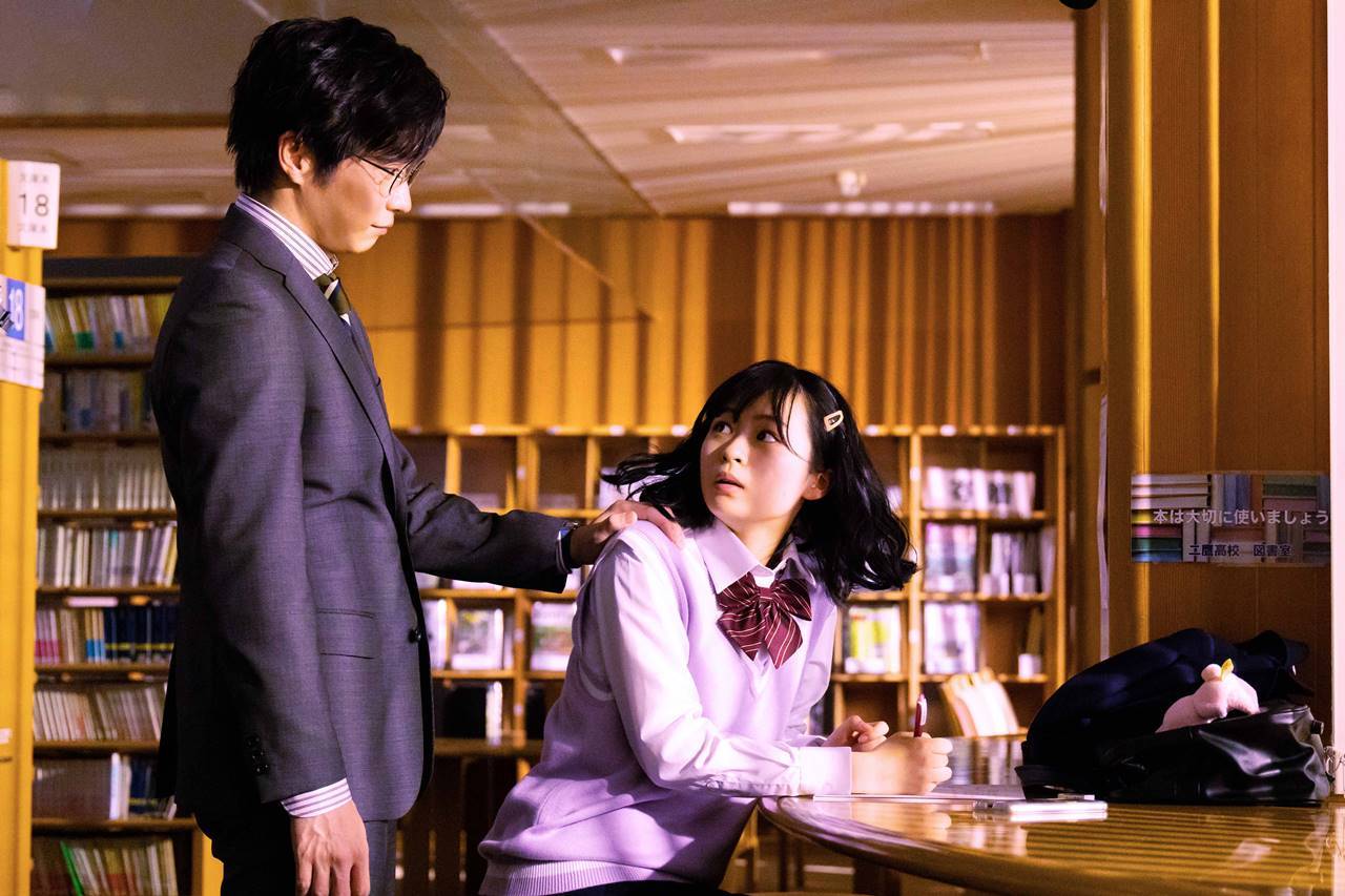 田中圭が莉子に急接近（演劇部の美少女）、『女子高生に殺されたい』本編映像第２弾