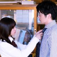 田中圭、南沙良に締めなおされゴクリ（陰ある美少女）：『女子高生に殺されたい』本編映像第４弾