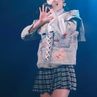 AKB48チーム４「サムネイル」公演幕開け