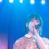 AKB48チーム４「サムネイル」公演幕開け