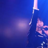 AKB48チーム４「サムネイル」公演幕開け