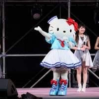 ハロプロメンバーが総出演「ひなフェス」、サプライズゲストにハローキティ登場