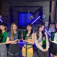ITZY、オンラインイベントを実施　「Voltage」を初パフォーマンス