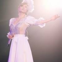 浜崎あゆみ、24周年アニバーサリー・ライブを開催「私のこんな人生に関わって下さる全ての方々に」
