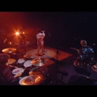 ONE OK ROCK 「Mighty Long Fall」のライブ映像公開