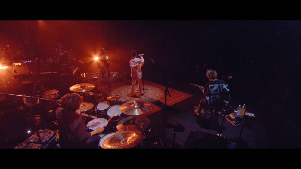 ONE OK ROCK 「Mighty Long Fall」のライブ映像公開