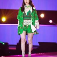 高橋ひかる『GirlsAward 2022 S/S』ANNA SUI