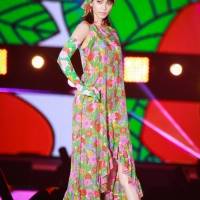 滝沢カレン『GirlsAward 2022 S/S』ANNA SUI