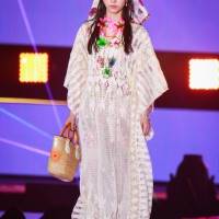 井桁弘恵『GirlsAward 2022 S/S』ANNA SUI