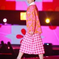 櫻坂46山崎天『GirlsAward 2022 S/S』ANNA SUI