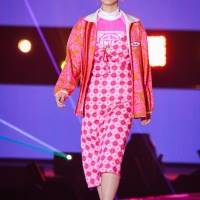 櫻坂46山崎天『GirlsAward 2022 S/S』ANNA SUI