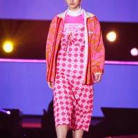櫻坂46山崎天『GirlsAward 2022 S/S』ANNA SUI