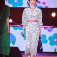 堀未央奈『GirlsAward 2022 S/S』ANNA SUI