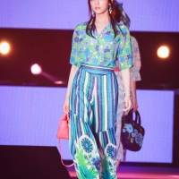 貴島明日香『GirlsAward 2022 S/S』ANNA SUI