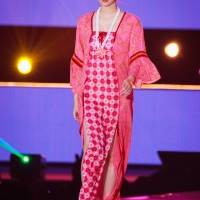 新川優愛『GirlsAward 2022 S/S』ANNA SUI