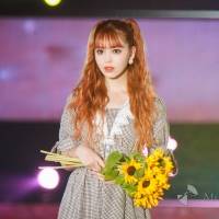 藤田ニコル『GirlsAward 2022 S/S』CALNAMUR