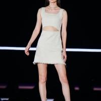 マギー『GirlsAward 2022 S/S』EMODA