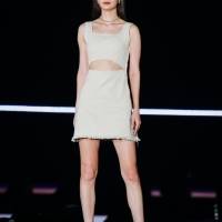 マギー『GirlsAward 2022 S/S』EMODA