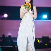 香音『GirlsAward 2022 S/S』CALNAMUR
