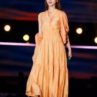 めるる『GirlsAward 2022 S/S』dazzlin
