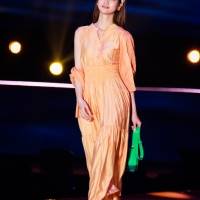 めるる『GirlsAward 2022 S/S』dazzlin