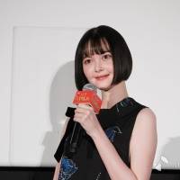 玉城ティナ『ホリック xxxHOLiC』初日舞台挨拶